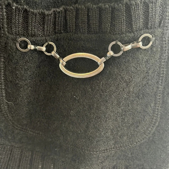 Alfred Dunner button sweater vest with metal embellishment on pockets sz M wool - Picture 3 of 4